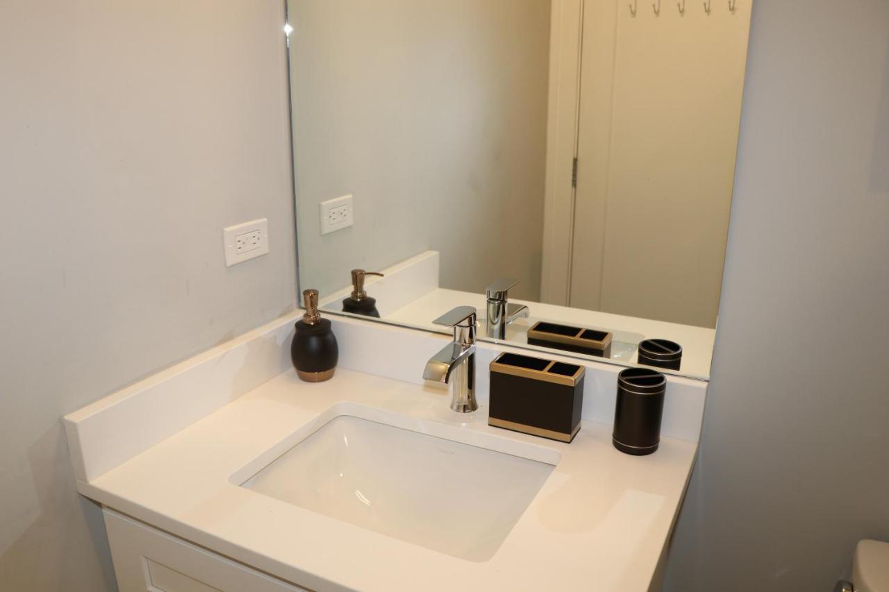 Chicago Exquisite Haven 2Bed 2Bath Near Downtown And United Center Leilighet Eksteriør bilde